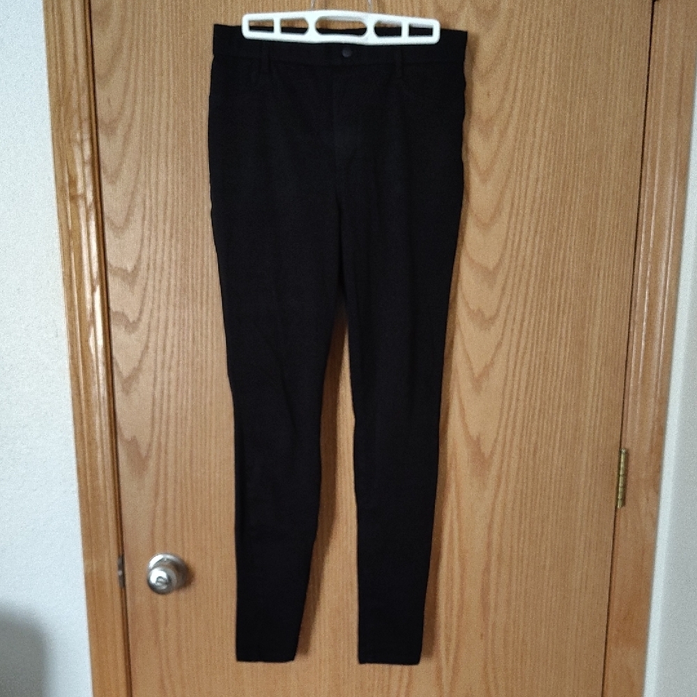 Black Jeggings. Size 4-6